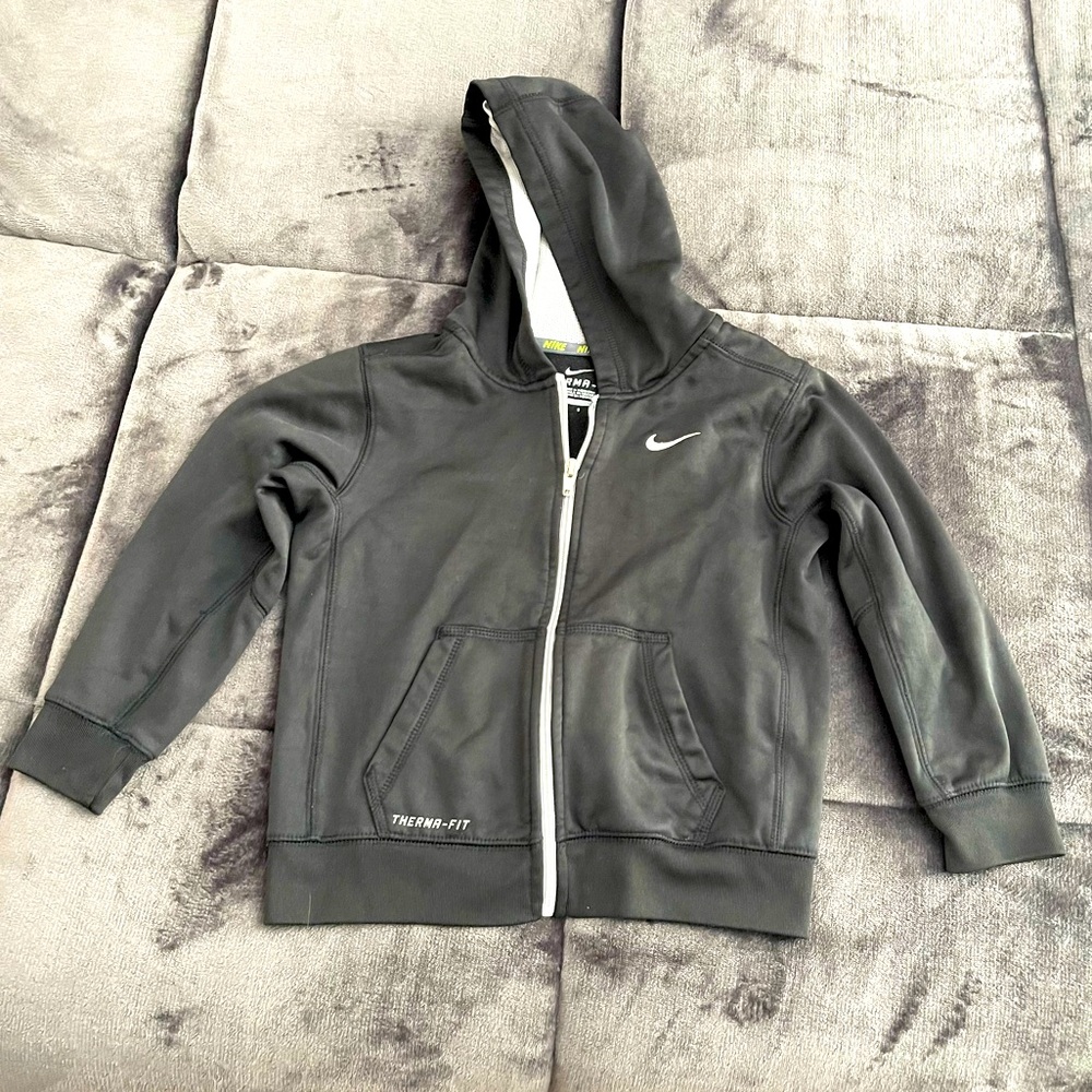 Nike Therma-Fit Girls Full Zip Hoodie, Black, Size 6